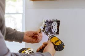 Best Smoke and Carbon Monoxide Detector Installation  in USA